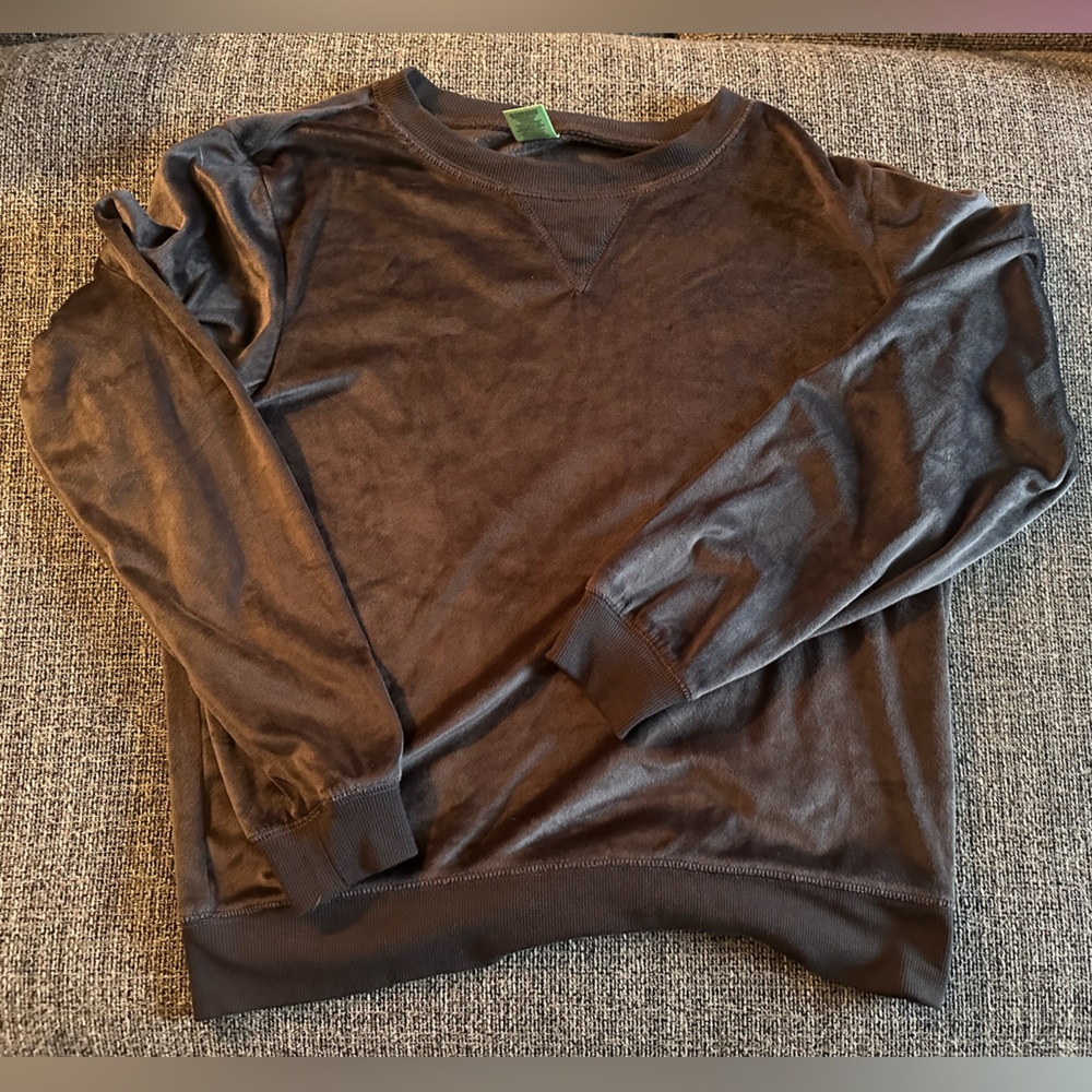 Medium Honeydew Gray Sweatsuit Top. Long Sleeve, Soft.